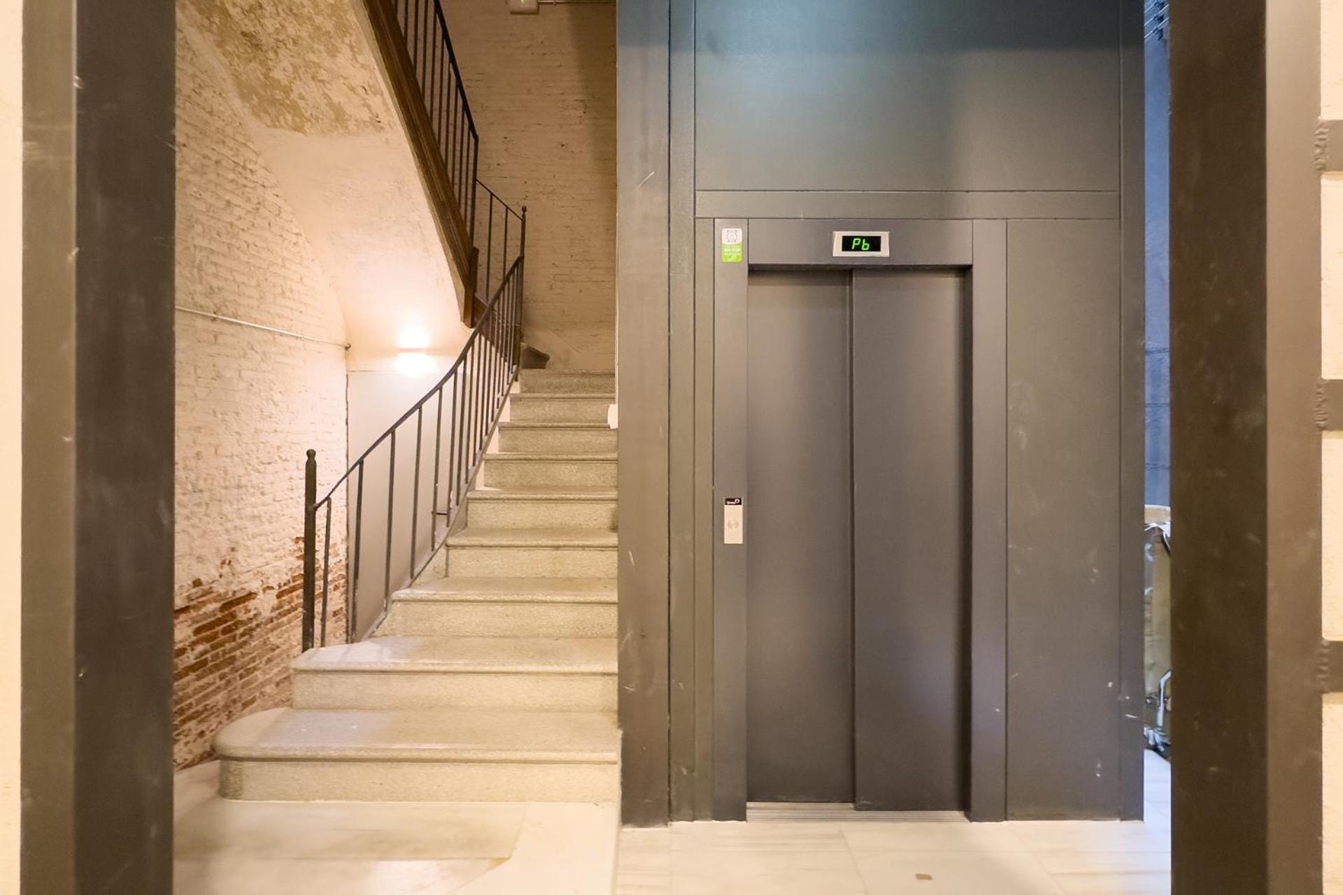 Oasis Apartments & Studios Old Town Center Barcelona Exterior foto